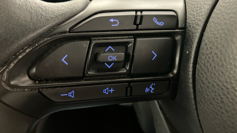 Toyota Yaris 1.5 Hybrid Design 5dr CVT Hybrid Hatchback